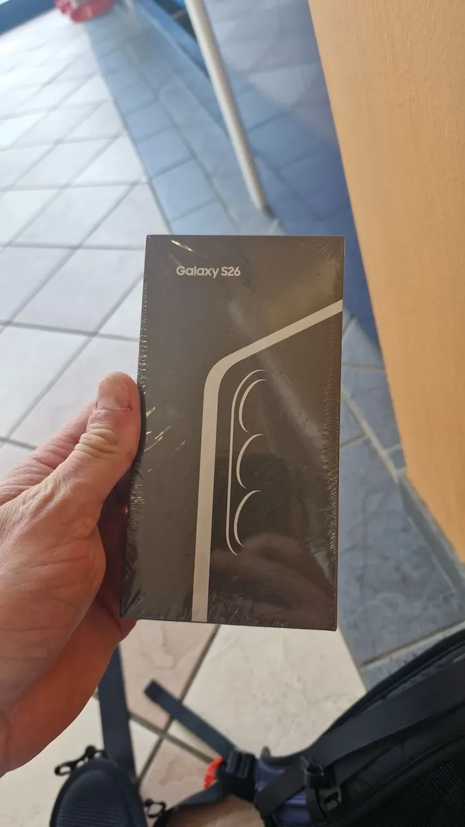 New Samsung S26 Black 256gb - Image 1