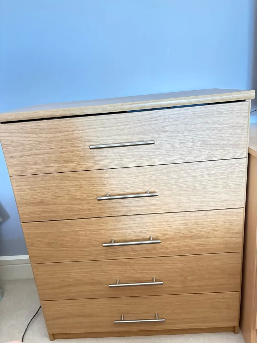 Chest of 5 drawers - Image 1