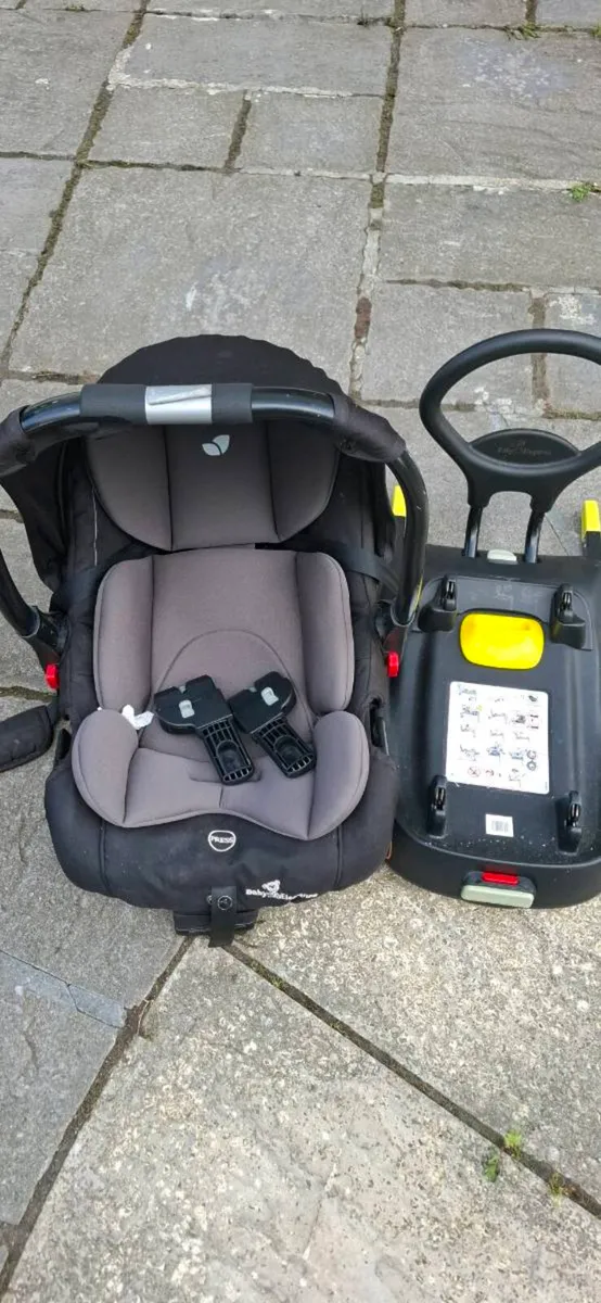 3 in 1 baby carrier/stroller - Image 1