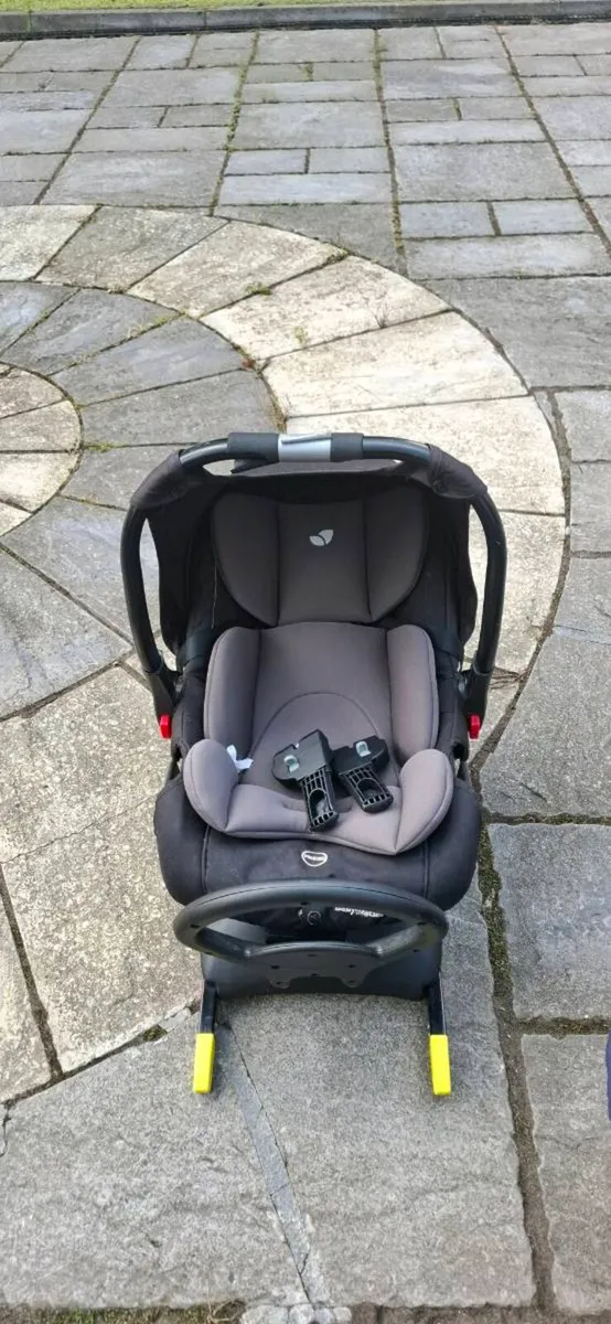 3 in 1 baby carrier/stroller - Image 3