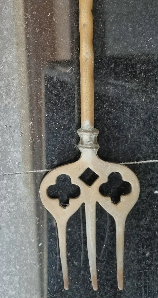 Antique Brass Fire Companion Set - Image 3