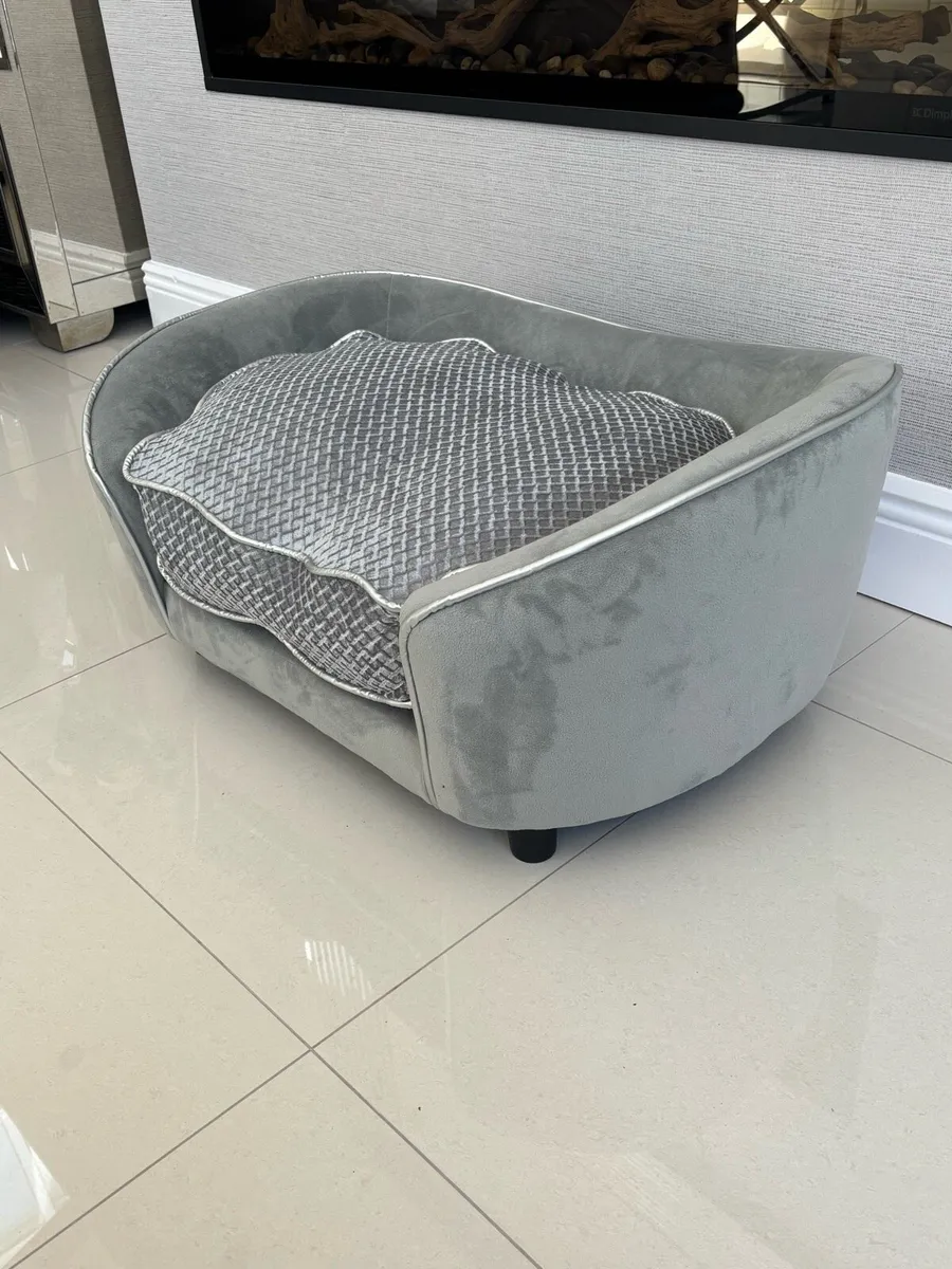 Brand new dog bed - Image 3