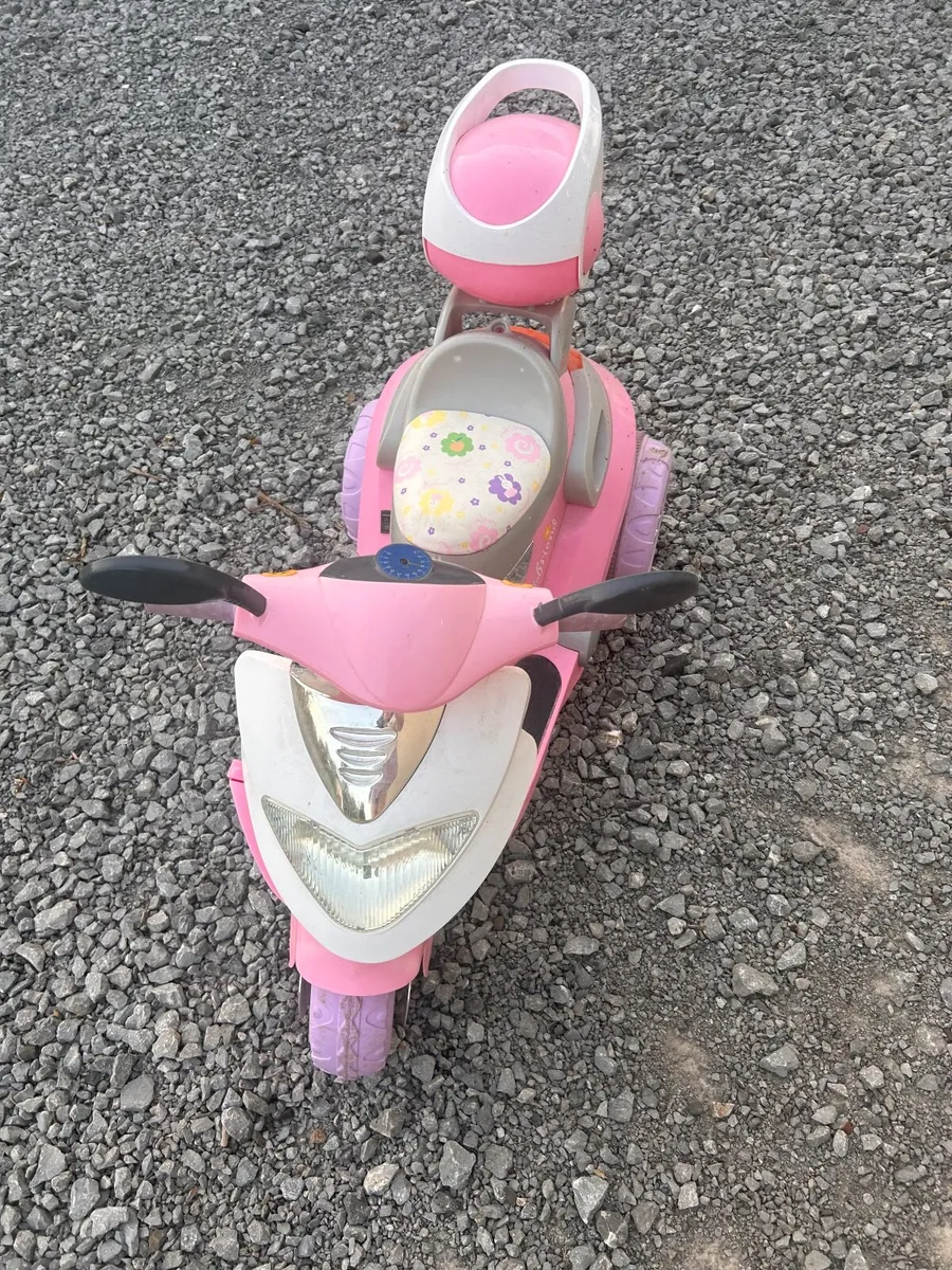 Kids electric ride on scooter - Image 2