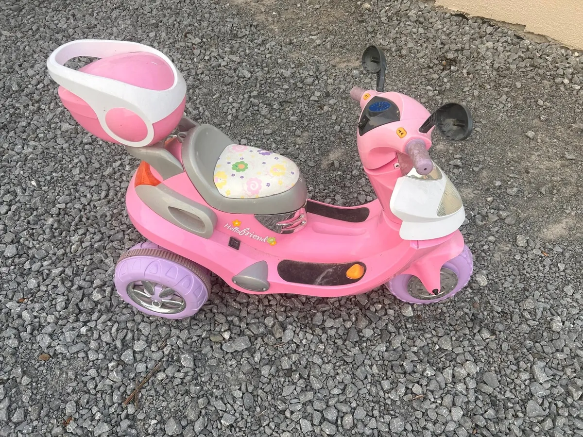 Kids electric ride on scooter - Image 3