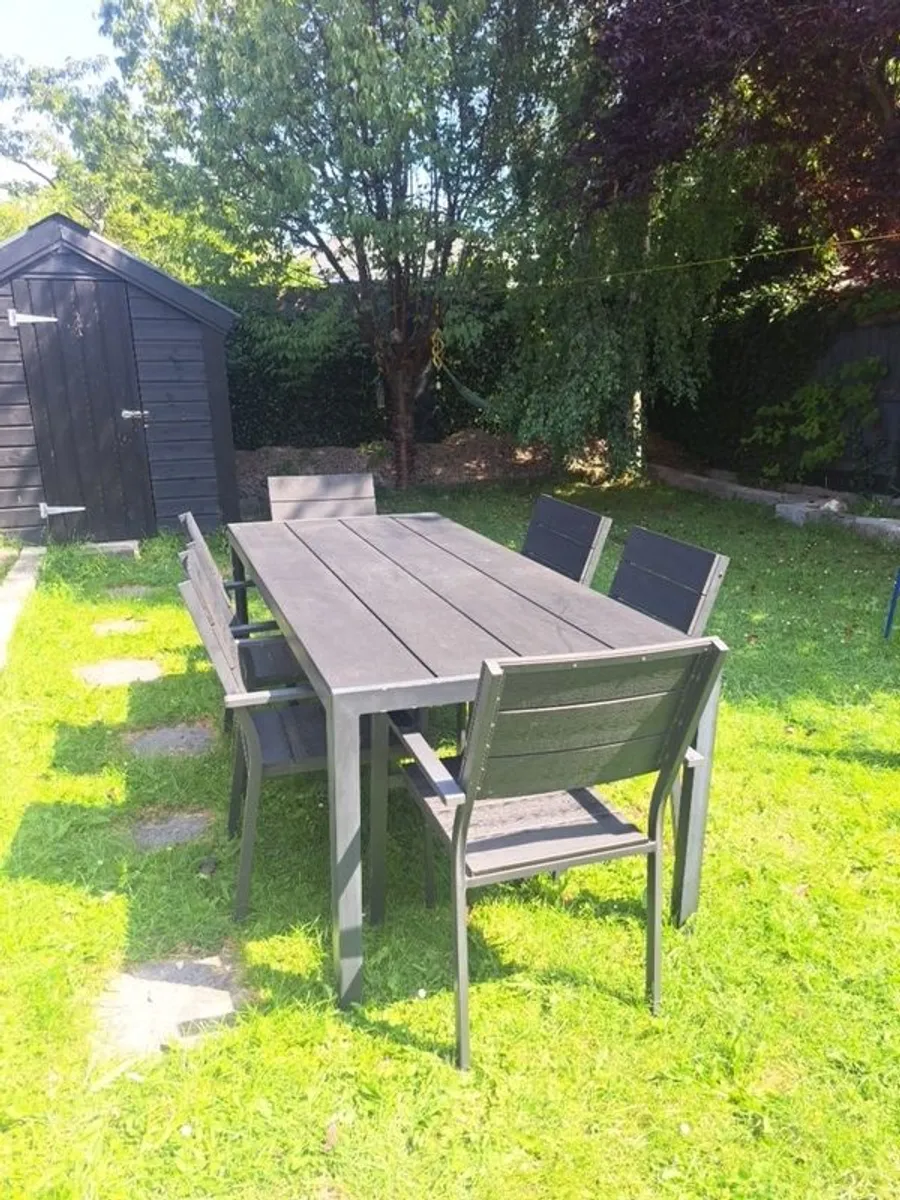JSYK Jutlandia table and chairs - Image 3
