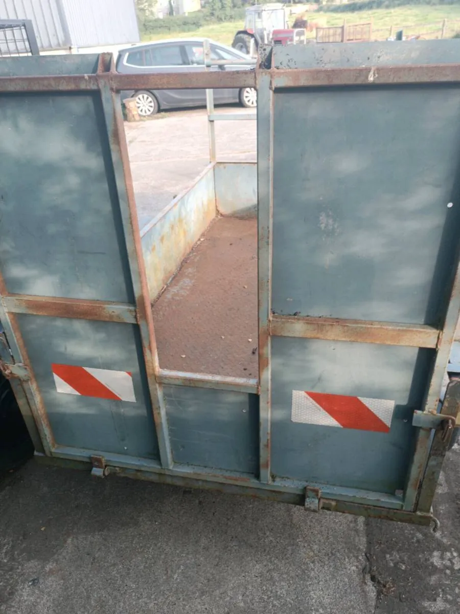 Builders trailer with ramp - Image 4