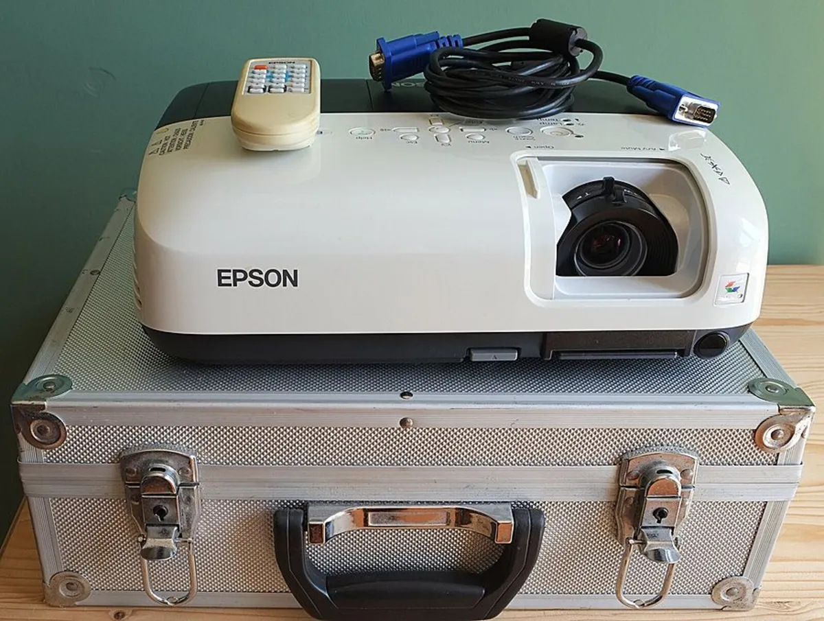 Epson Projector - Image 3