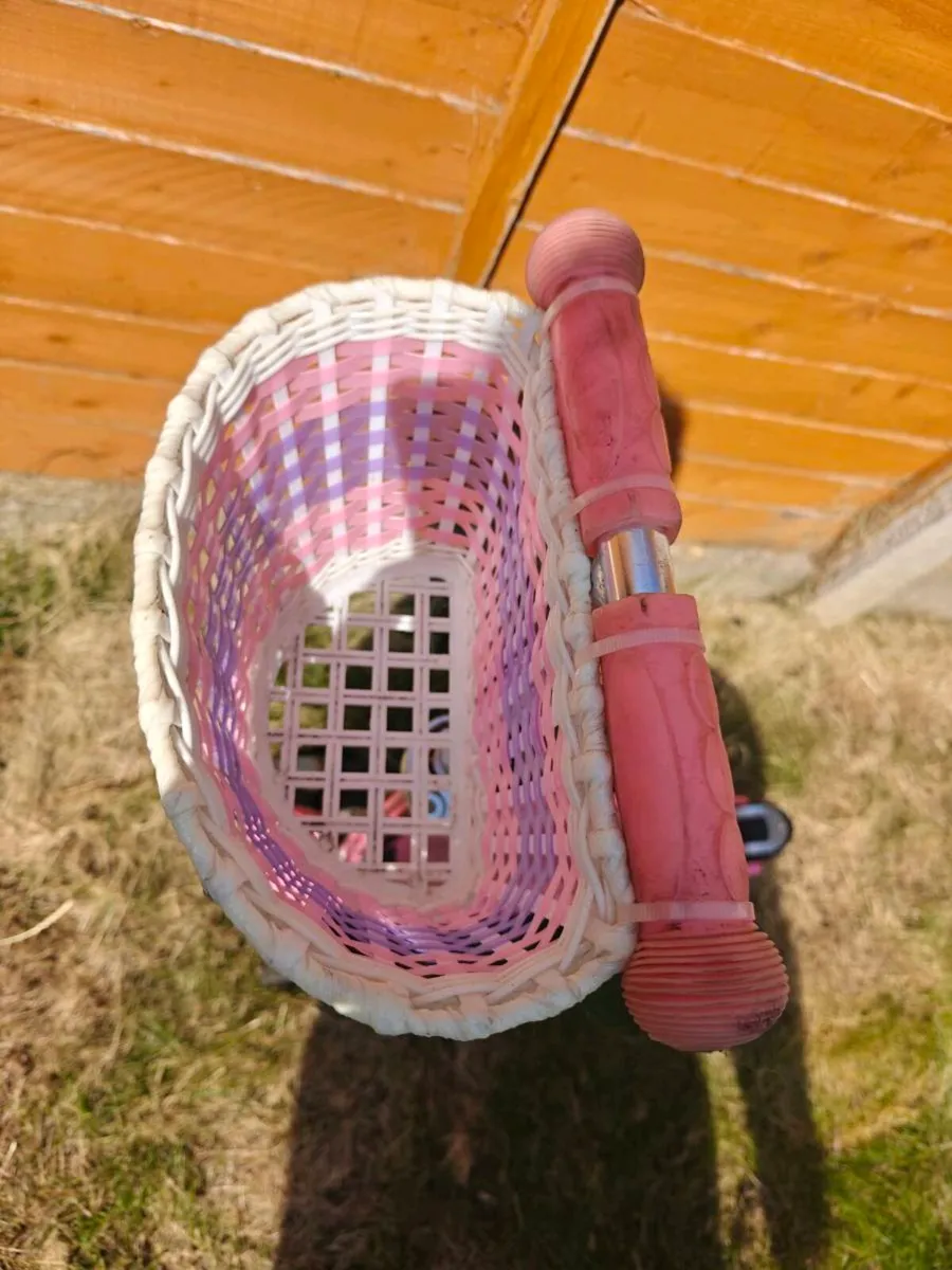 Girls scooter - Image 3