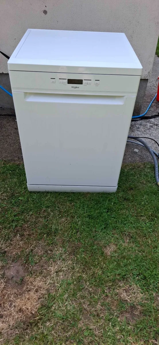 Whirlpool 60cm White Freestanding Dishwasher - Image 4
