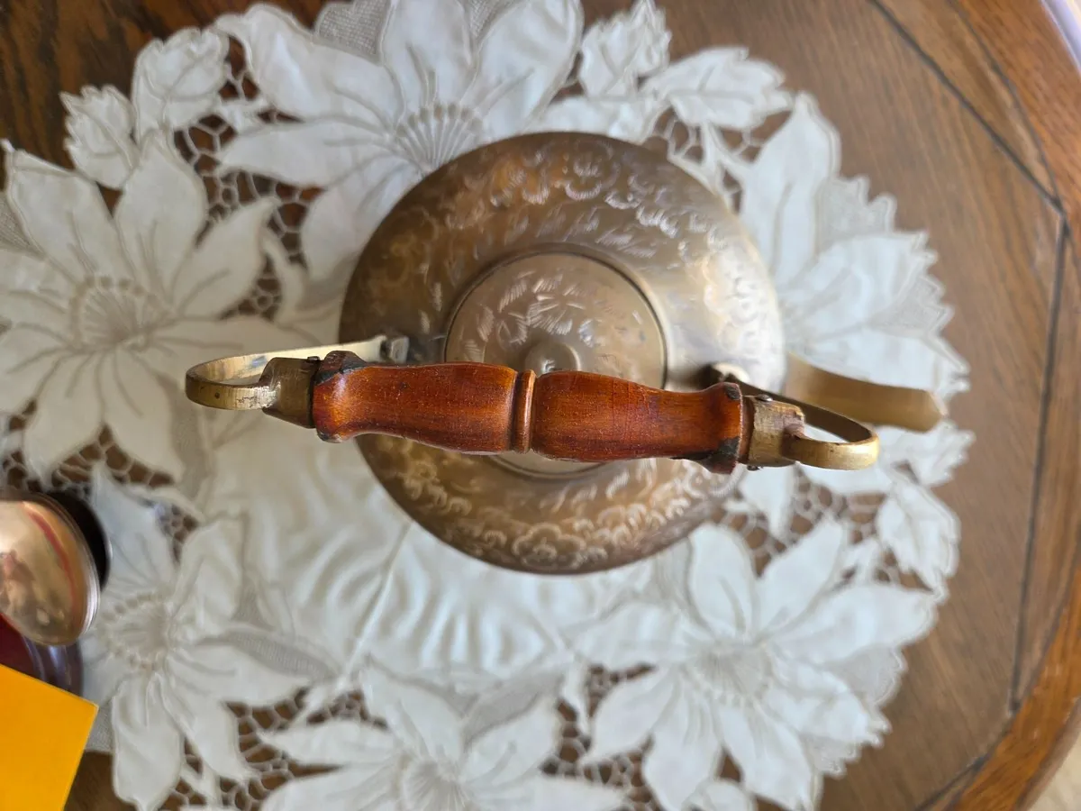 Vintage brass teapot - Image 3