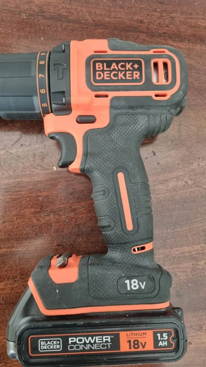 Black + decker 18v Lithium-ion 2 gear Drill - Image 2