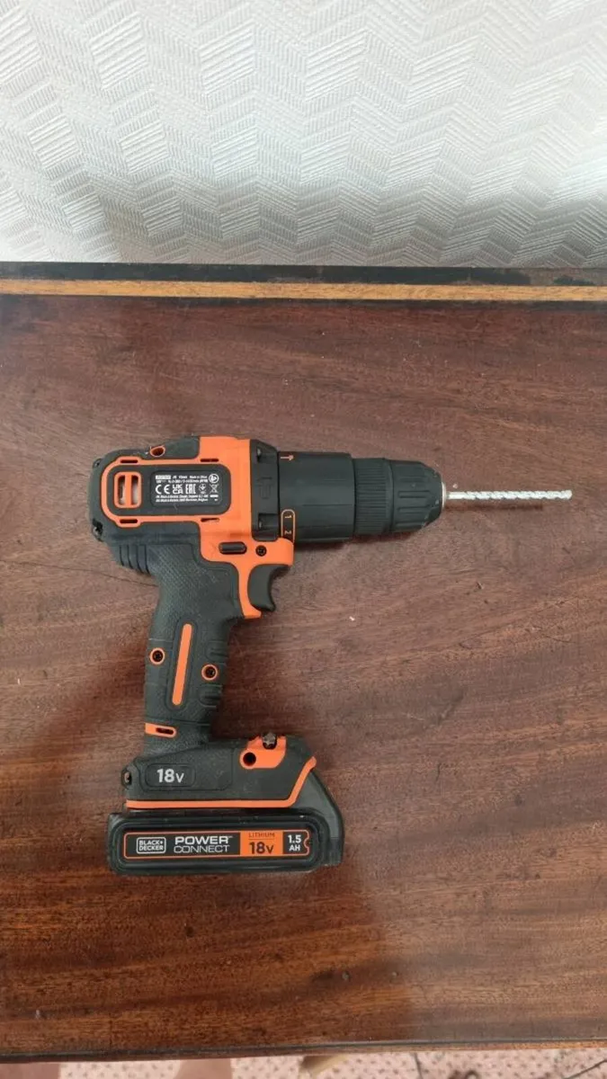 Black + decker 18v Lithium-ion 2 gear Drill - Image 3