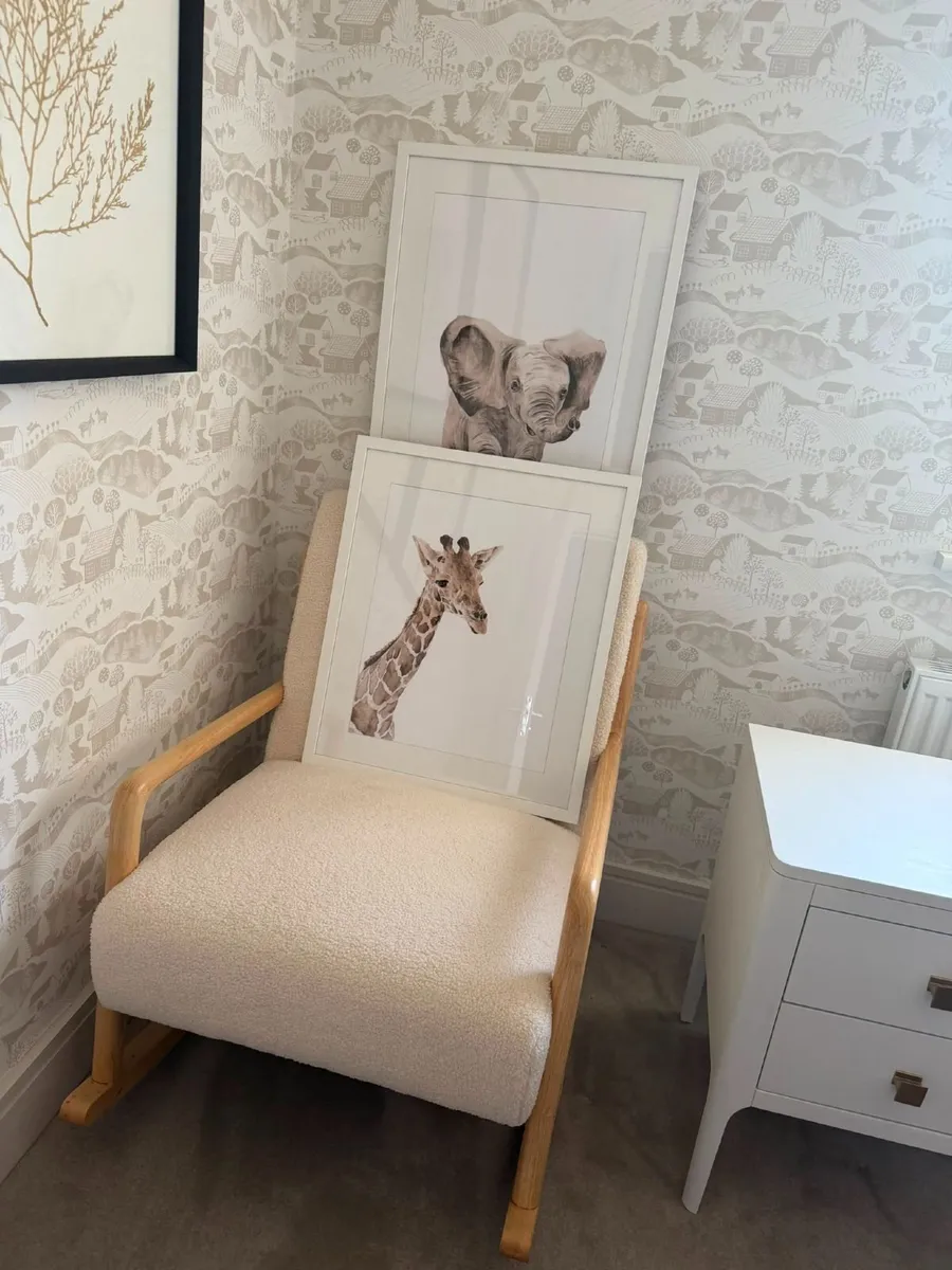 Baby changing unit,  nursing chair - Image 4