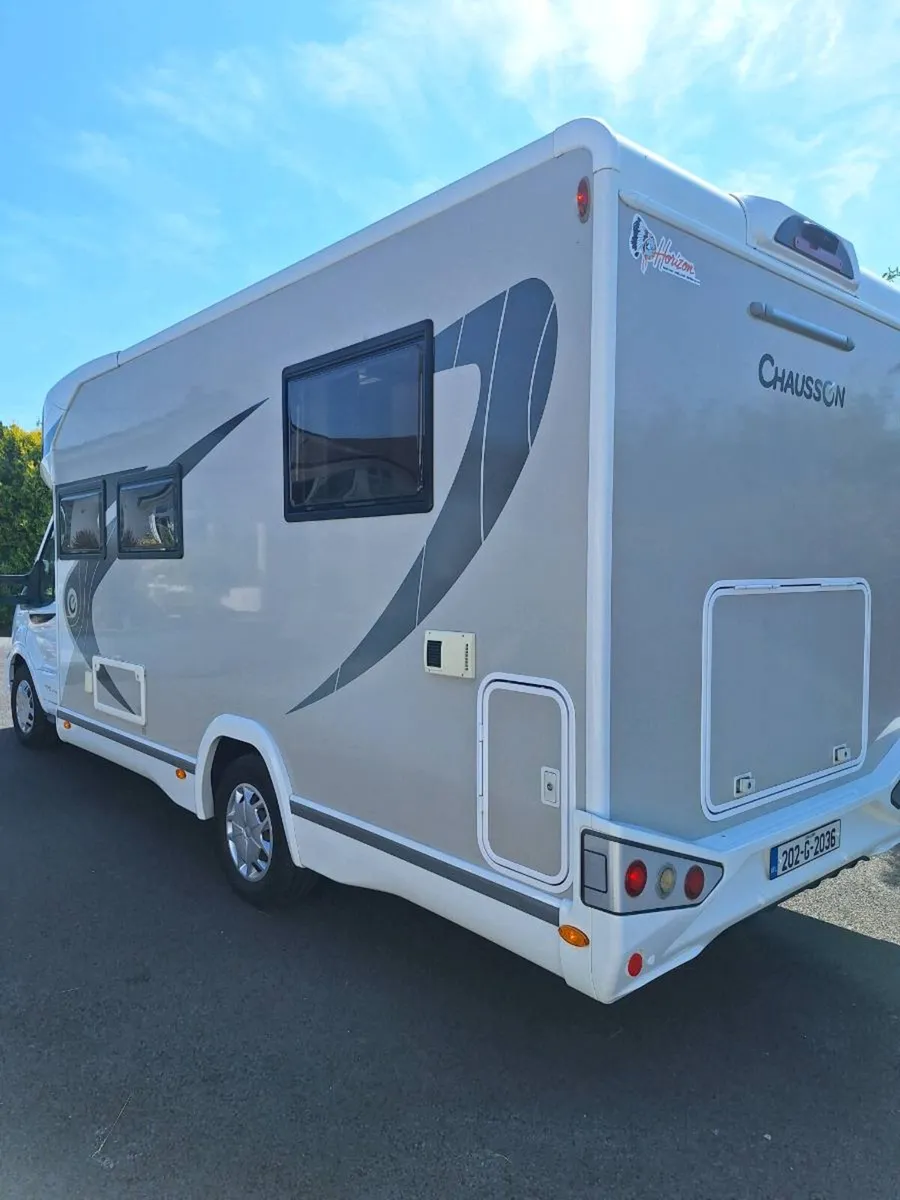 202 Chausson Titanium 708 Automatic/Island bed. - Image 4