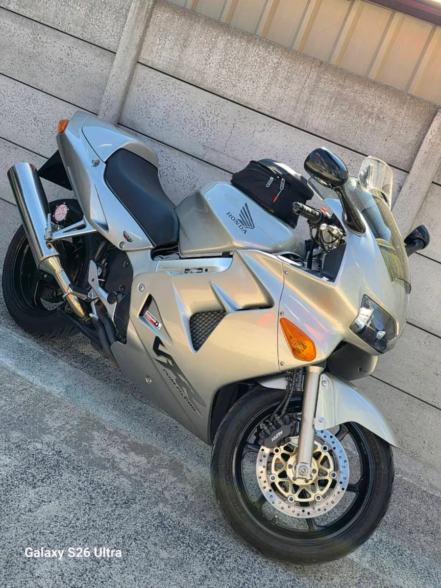 Honda vfr 800 - Image 1