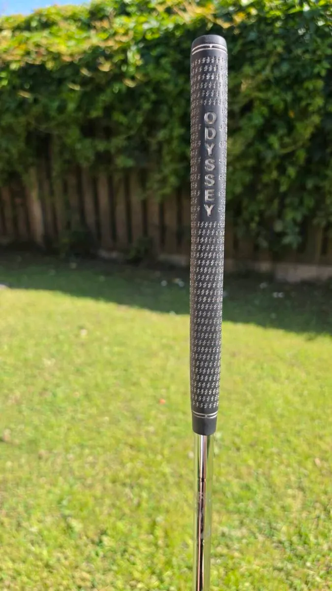 Pitch and Putt Set (Odyssey Dual Force 220 Putter) - Image 1
