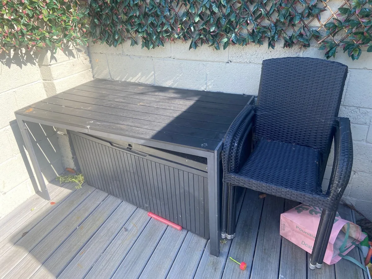 Free to take away - garden  furniture