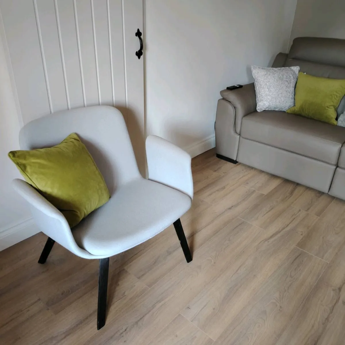 Designer Chair - Image 1