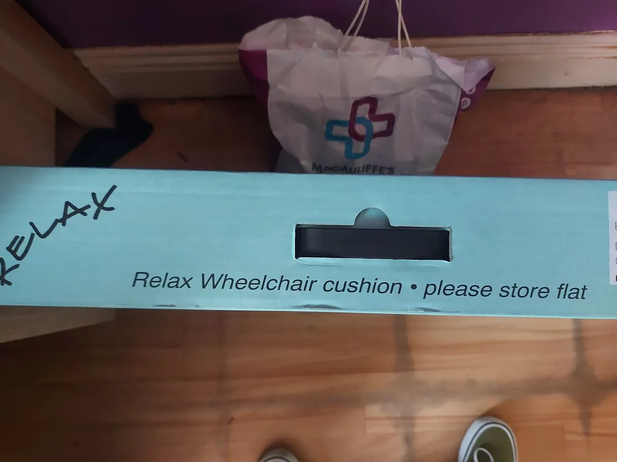 Wheelchair cushion FREE TO TAKE AWAY - Image 2