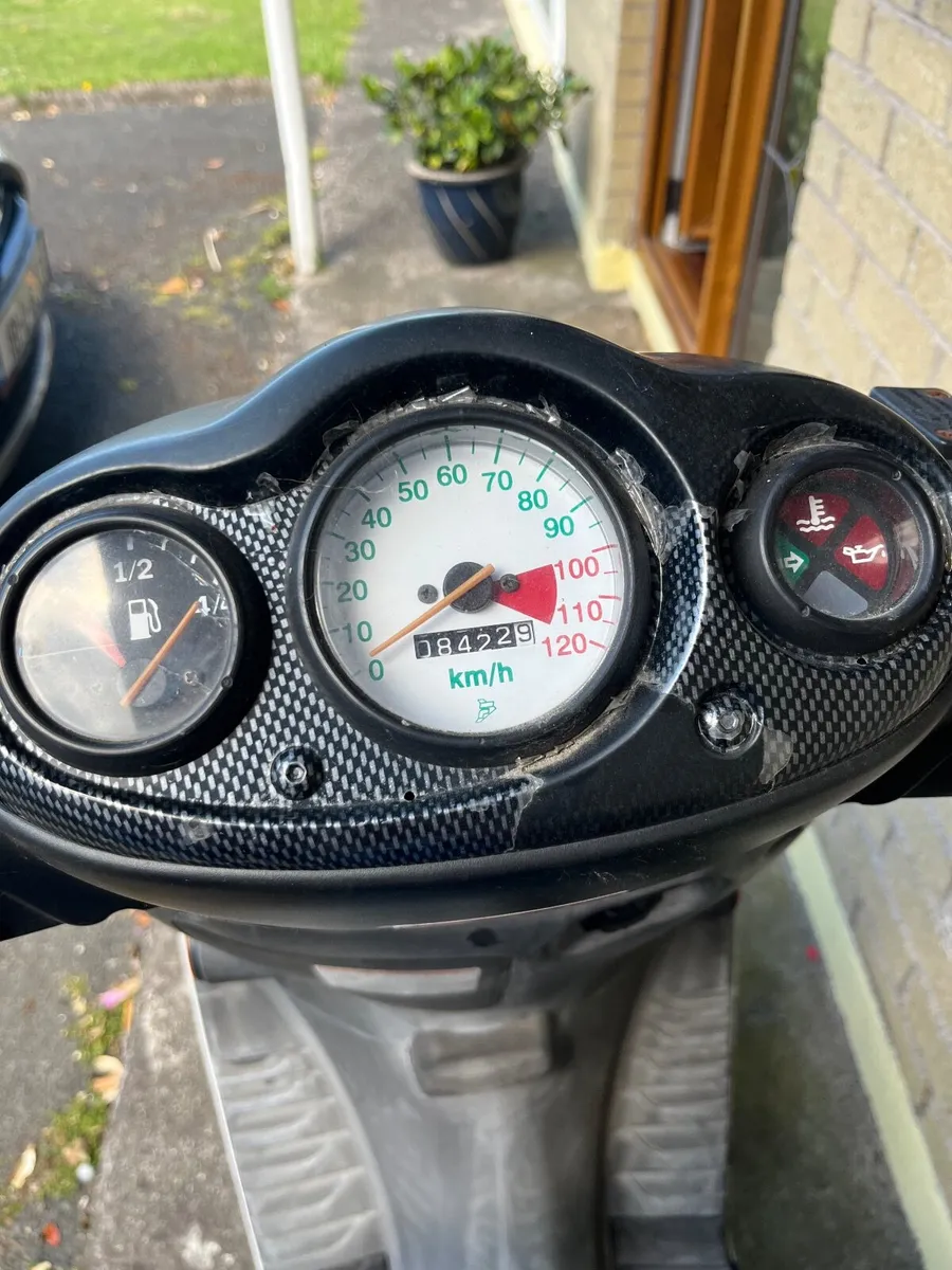 Suzuki Other 2002 - Image 2