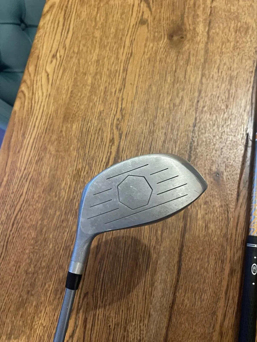 Golf Clubs and Matching Bag - Image 2