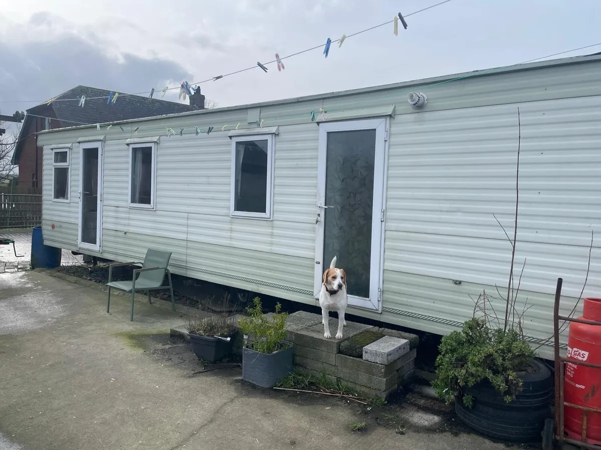 Mobile Home / Caravan - Image 2