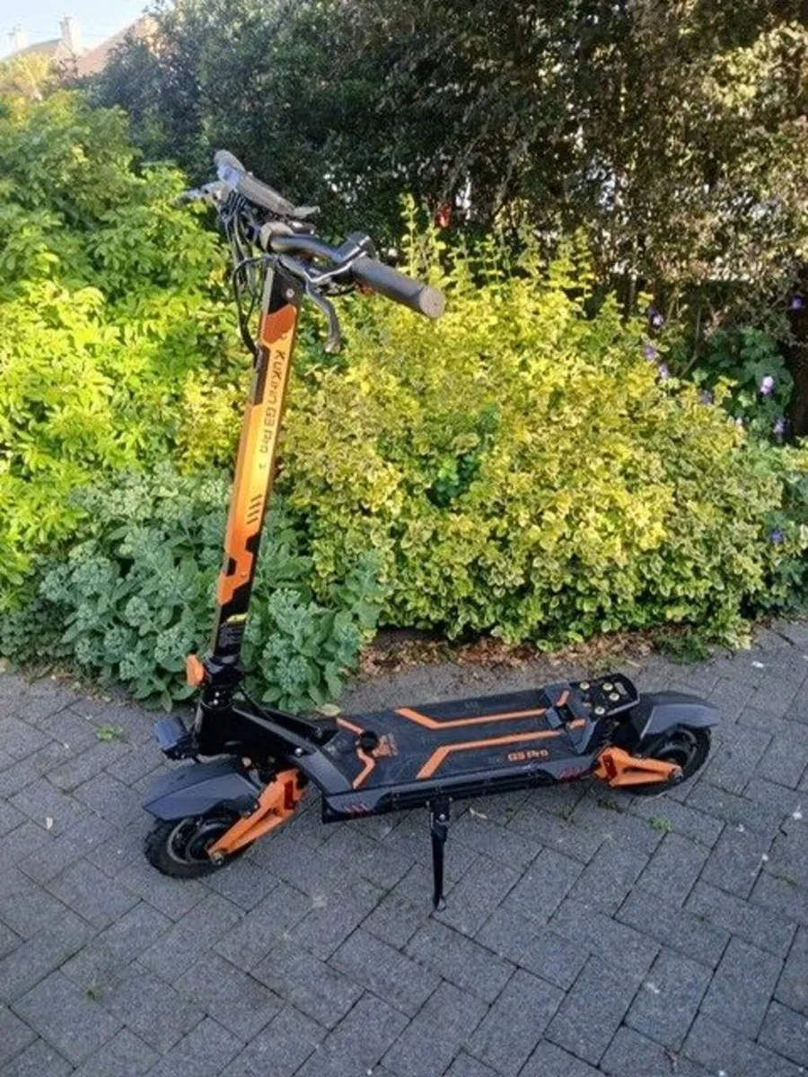 Kugo G3 Pro Electric Scooter (2025 Model) - Image 1