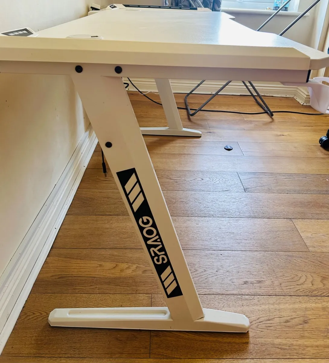 GAMING DESK - Image 3