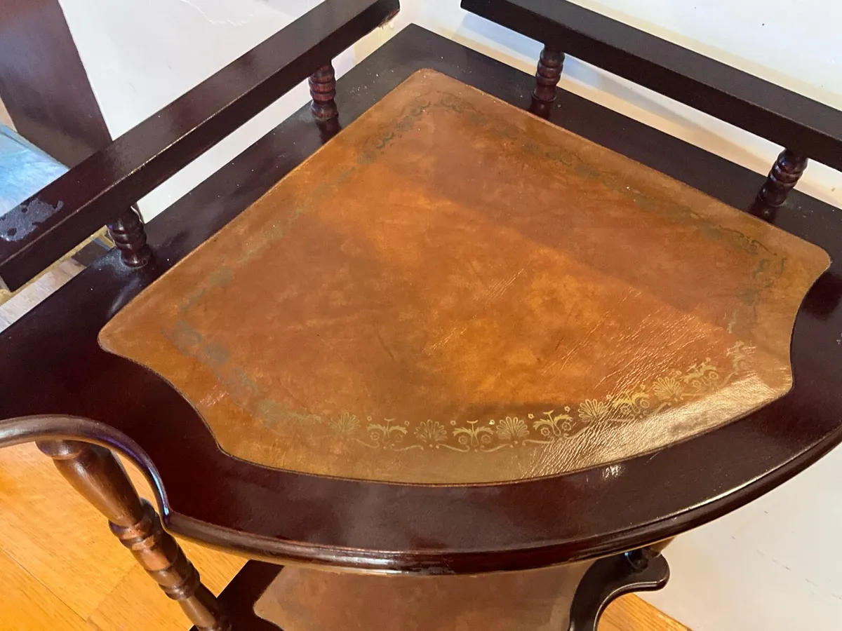Vintage Mahogany Corner Whatnot - Image 4