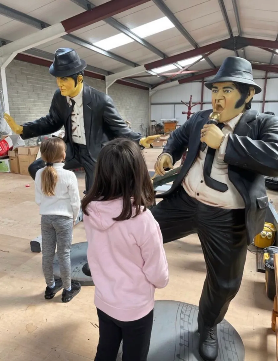 Life size blues brothers - Image 4