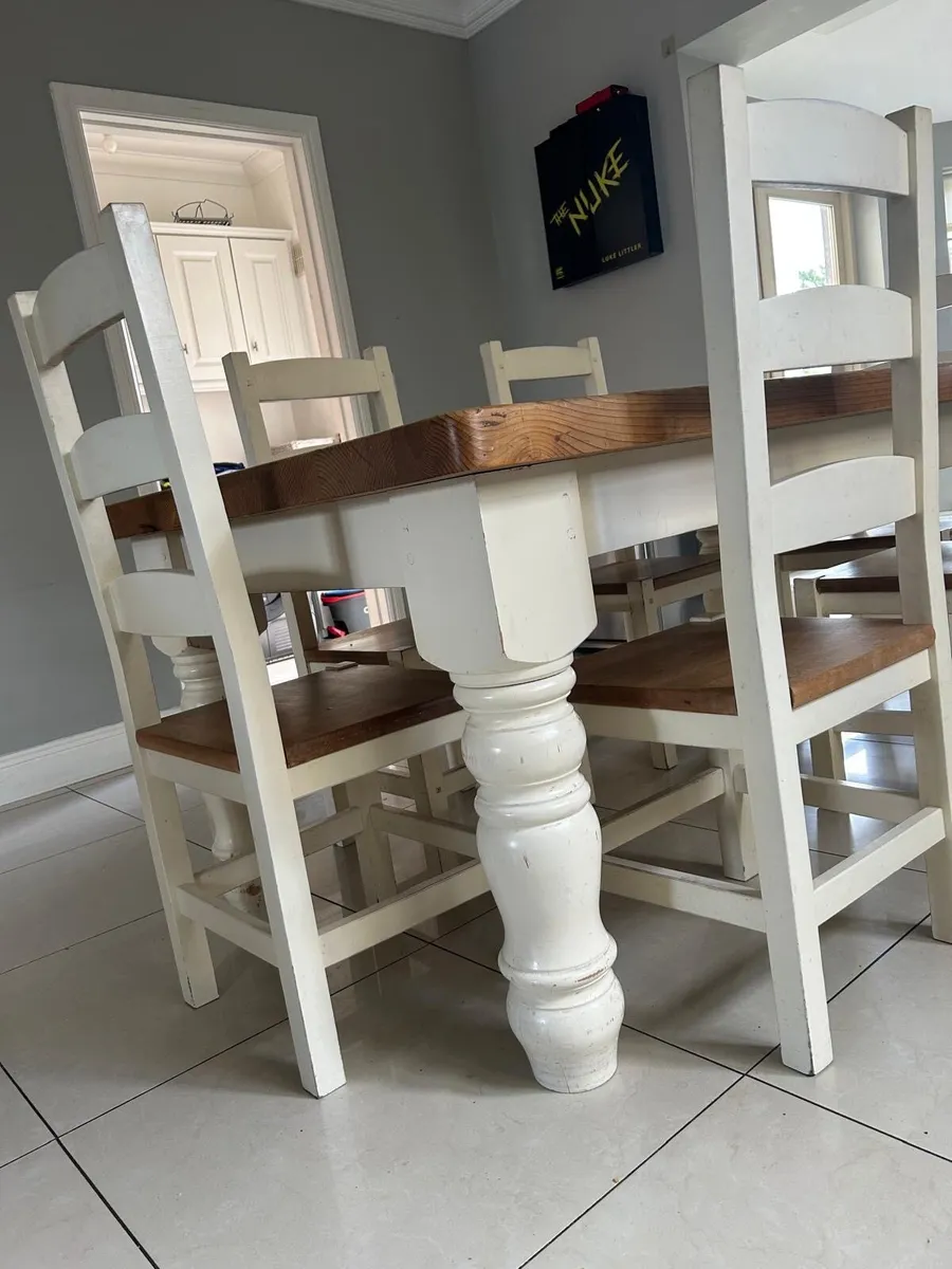 Kitchen table and 6 chairs - Image 3