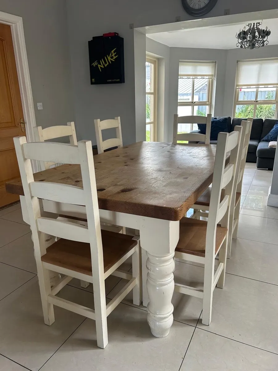 Kitchen table and 6 chairs - Image 4
