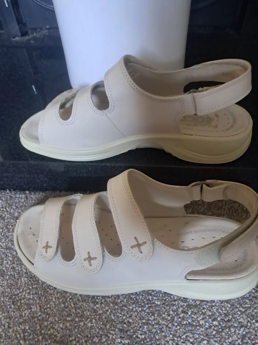 Beautiful quality ECCO sandals - Image 1
