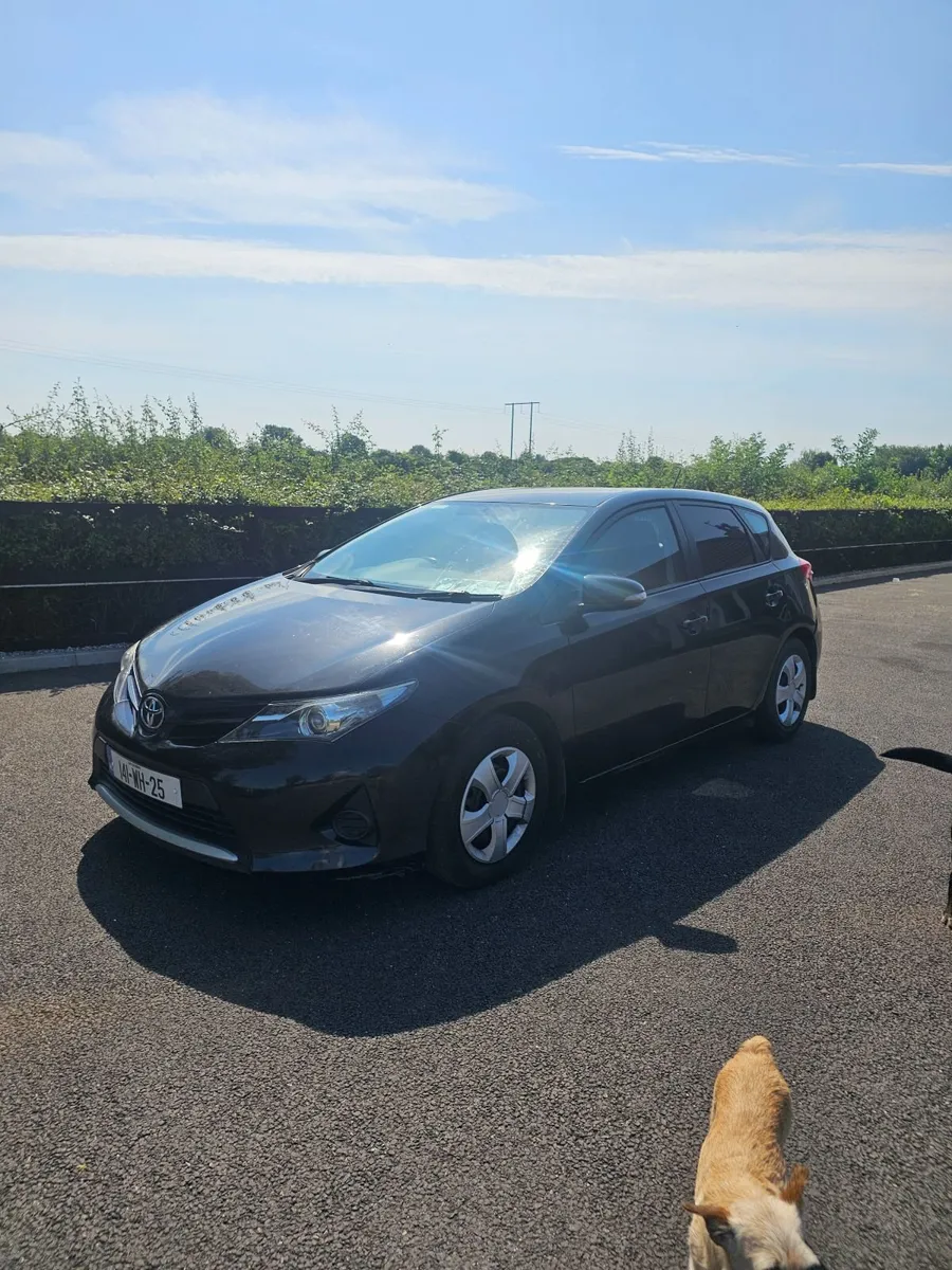 Toyota Auris 2014 - Image 1