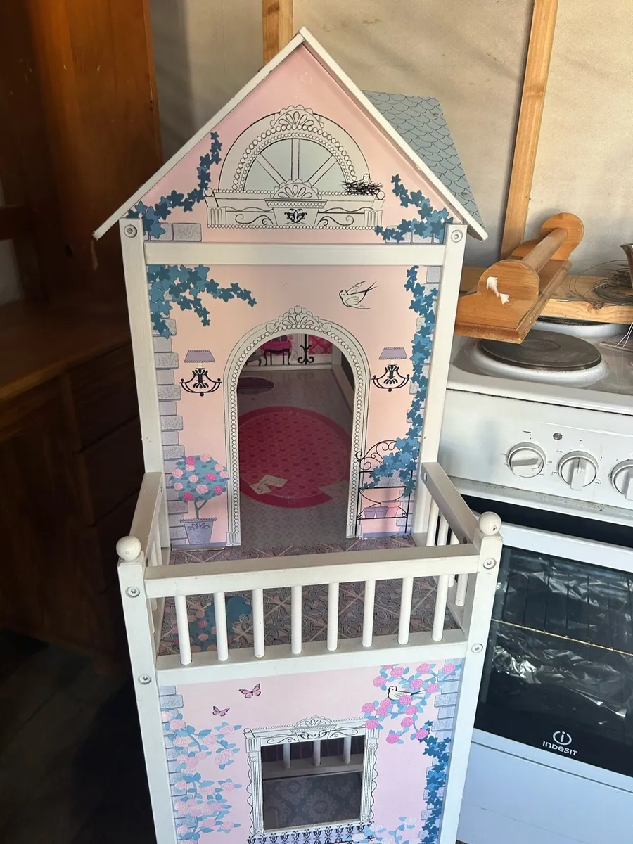 Dolls house - Image 3