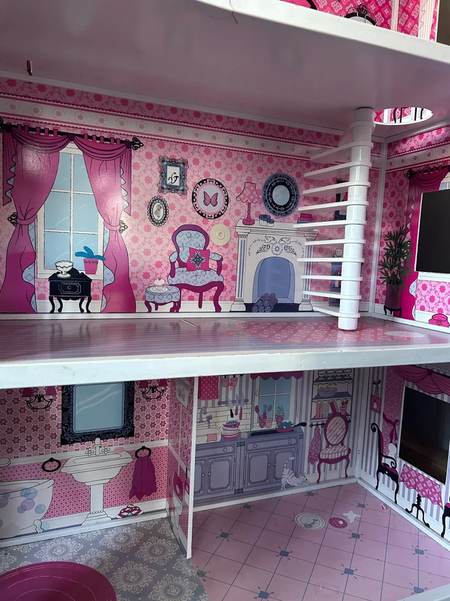 Dolls house - Image 2