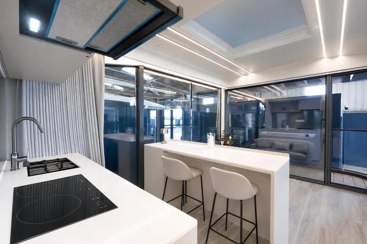 Modhome M-600 series luxury Modular Home - Image 3