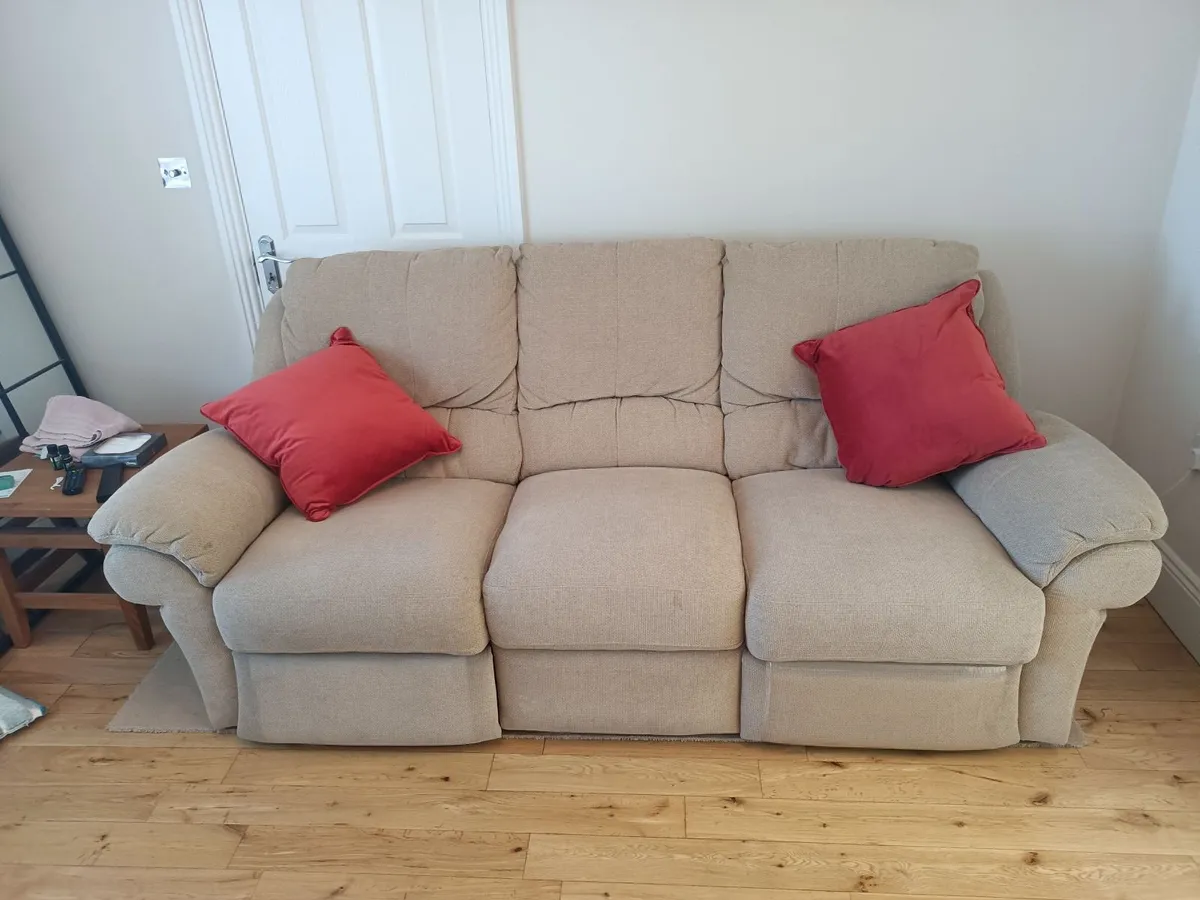 Electric Recliners 3 + 1 - Image 1