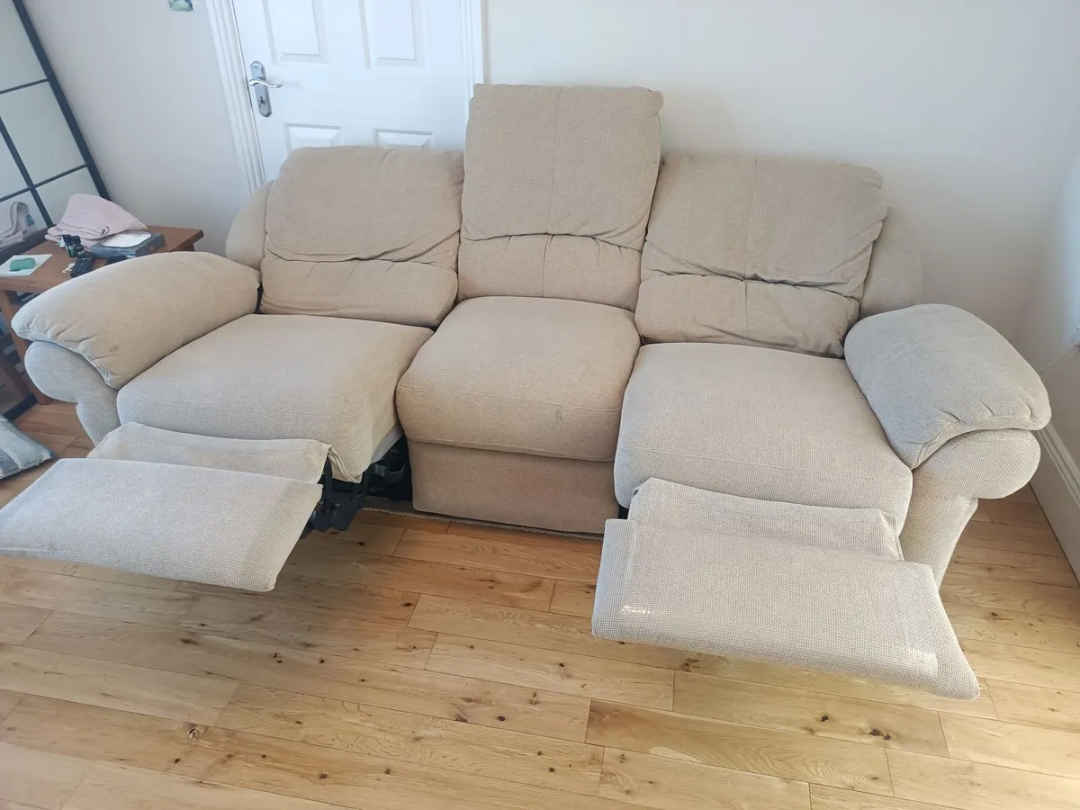 Electric Recliner - Image 3