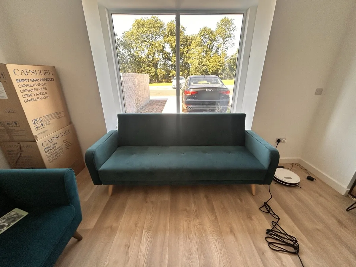 Teal Velvet Sofa Bed – 3 Seater – €500 - Image 2