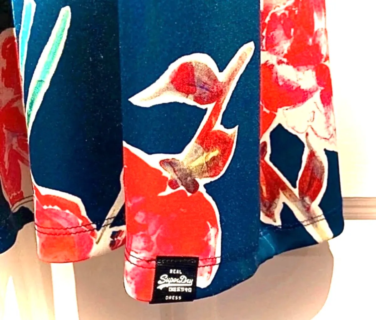 Your Ultimate Summer Fit: Superdry Floral Dream! - Image 4