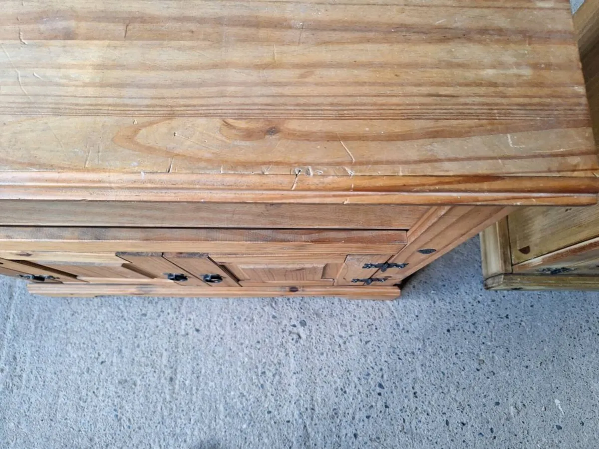 Mexican pine sideboar and TV unit (DELIVERY) - Image 4