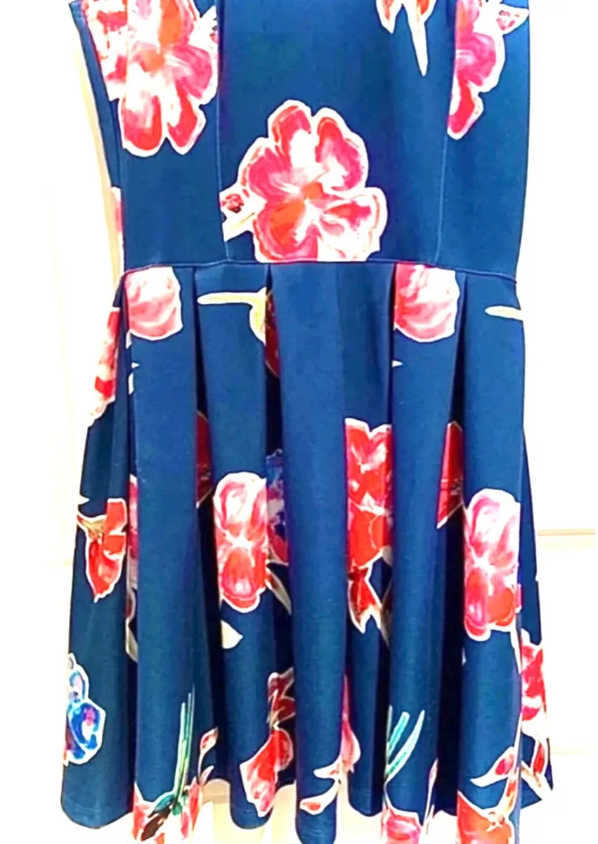 Superdry Floral Scuba Skater Dress - Image 2