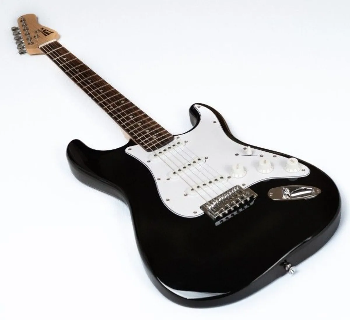 Electric guitar and amp. - Image 1