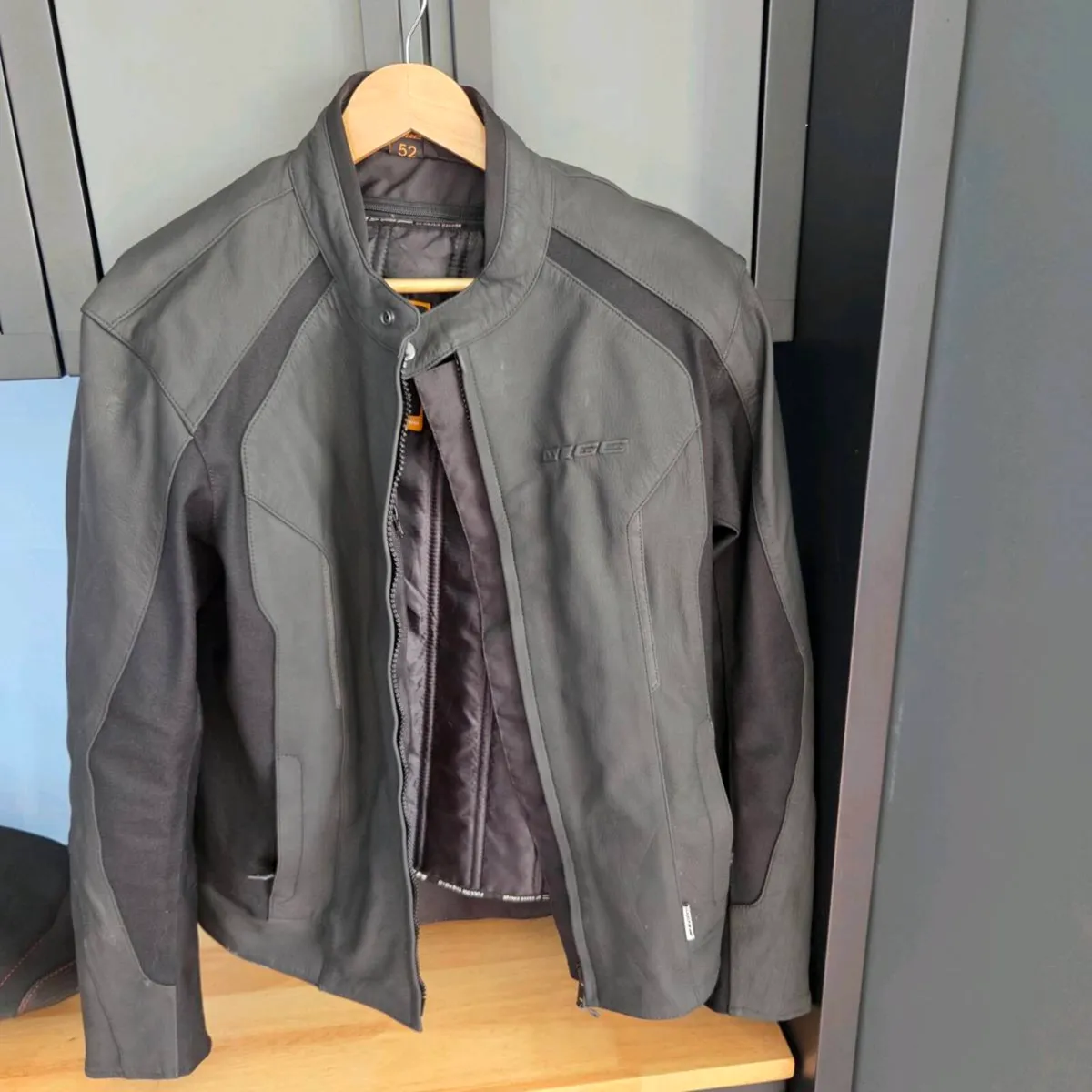 Leather jacket - Image 1