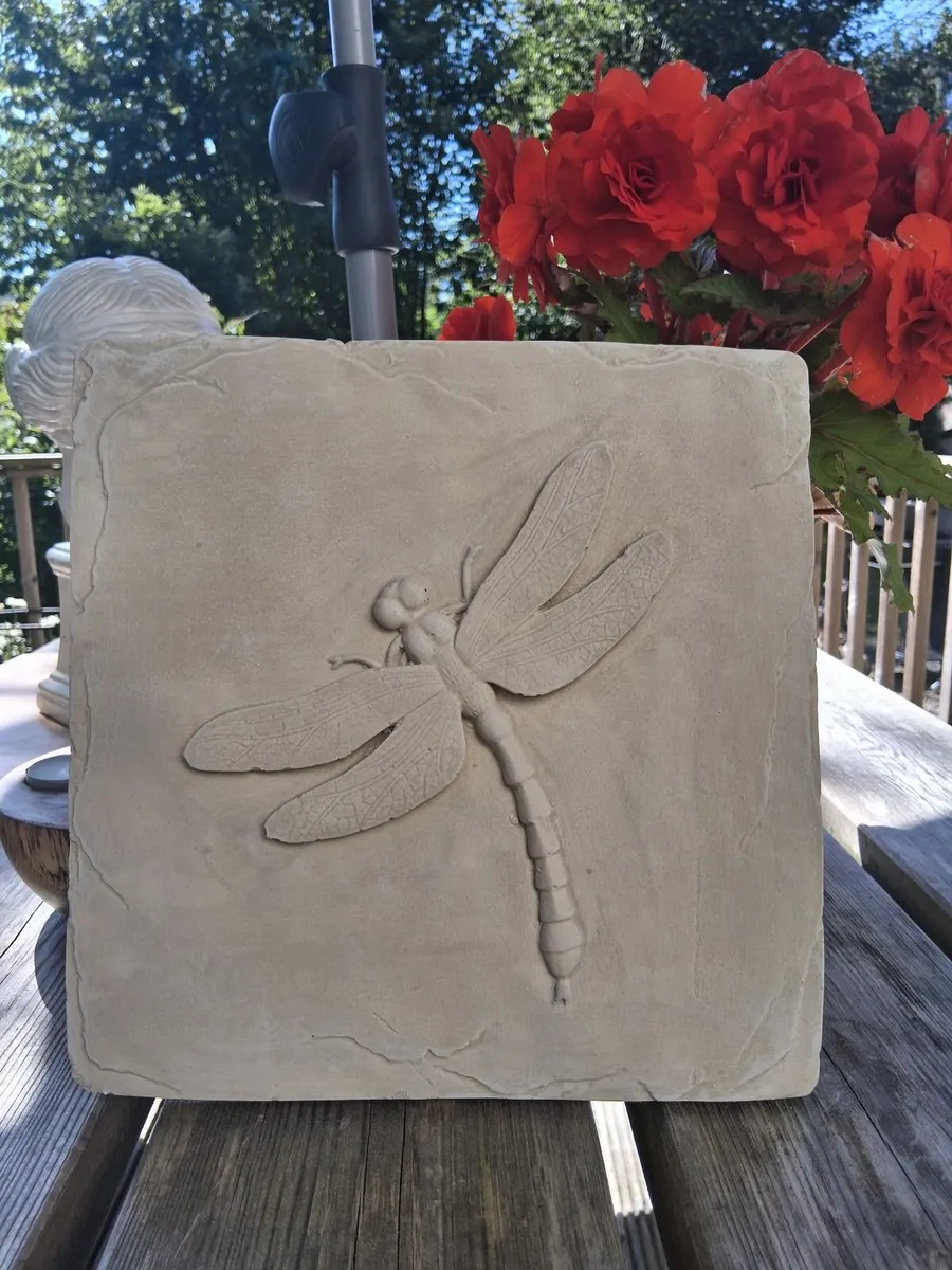 Concrete Dragonfly Plaque Statue - Image 1