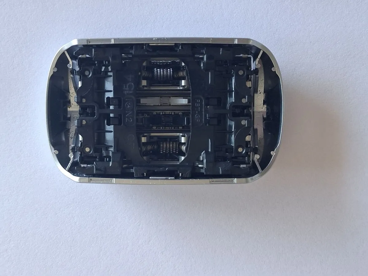 Braun Electric razor - Image 4