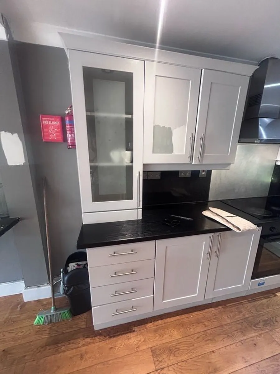 Kitchen & appliances - Image 2