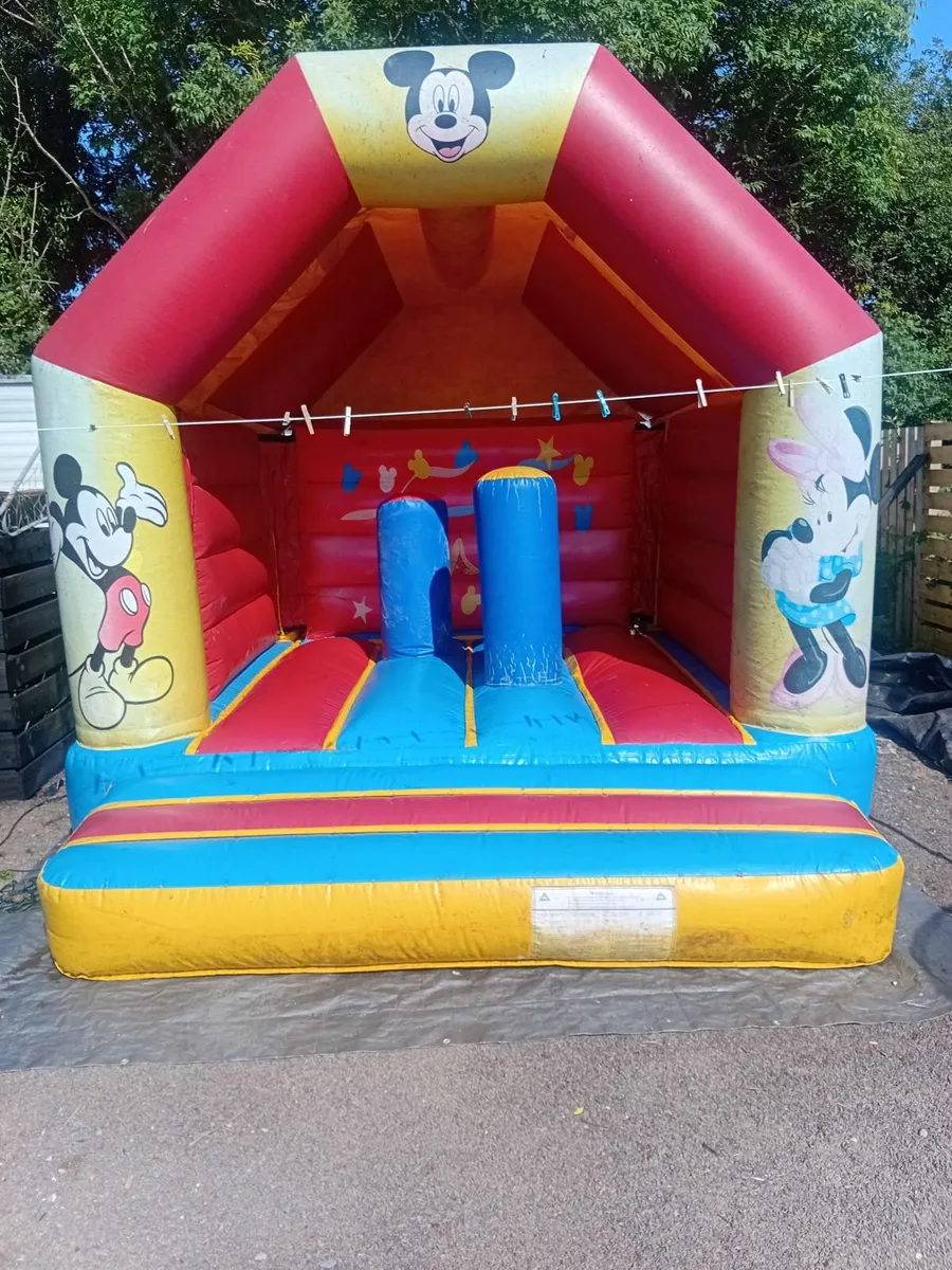 Bouncy castle - Image 1