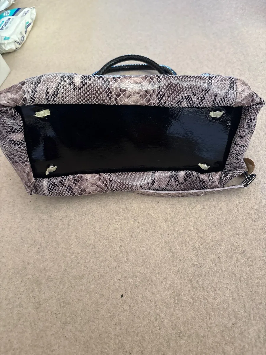 Leather handbag (new) for sale - Image 3